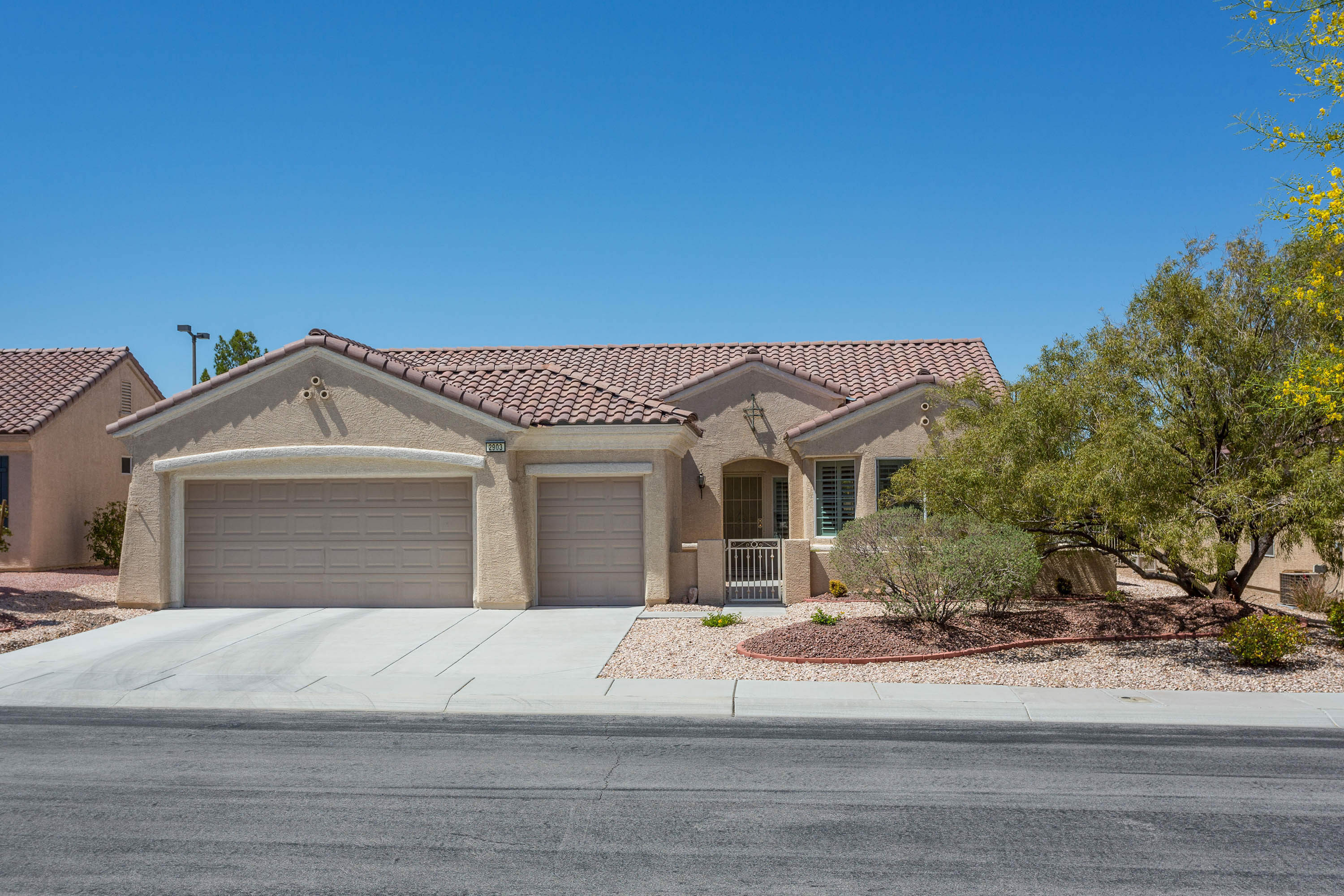 Property Photo:  2903  Maffie St  NV 89052 