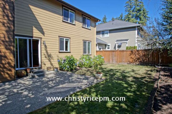 Property Photo: 26028 231st Place SE WA 98038