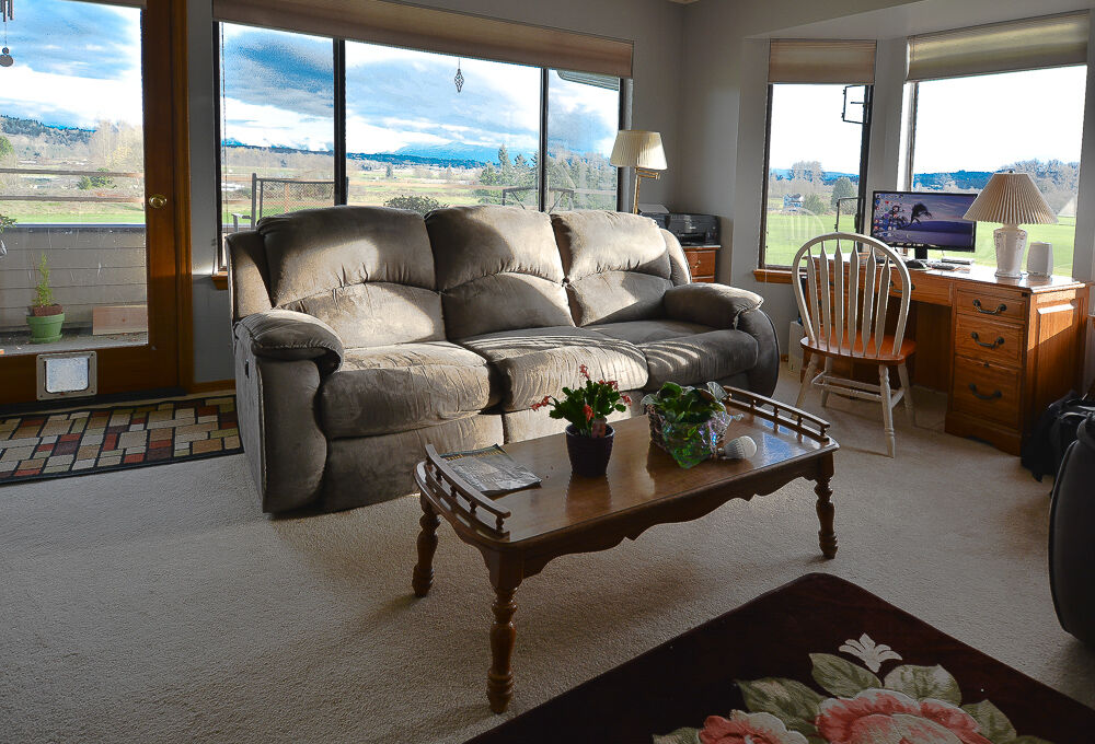 Property Photo: 101 Pine Ave 301 WA 98290