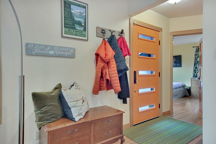 Property Photo: 1911 S Hosmer St WA 98405