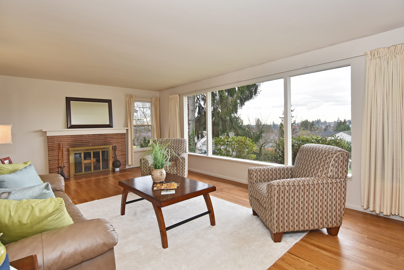 Property Photo: Living & Dining Rooms 7248 29th Ave NE WA 98115