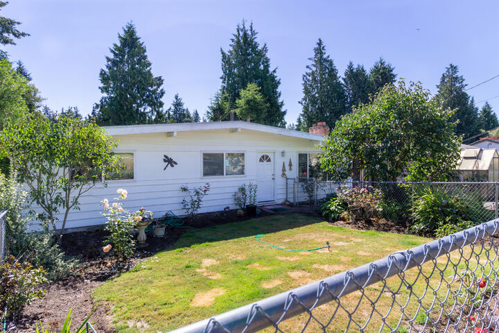 30604 2nd Ave S  Federal Way WA 98003 photo