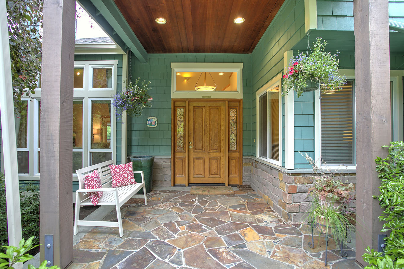 Property Photo: 28407 SE 59th St WA 98027