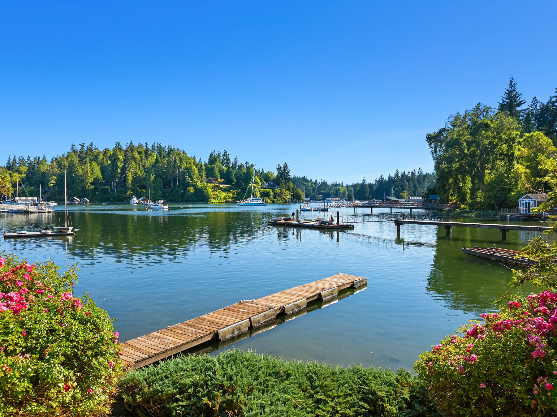 Property Photo: 15011 Skogen lane NE 15011 Skogen Lane NE WA 98110