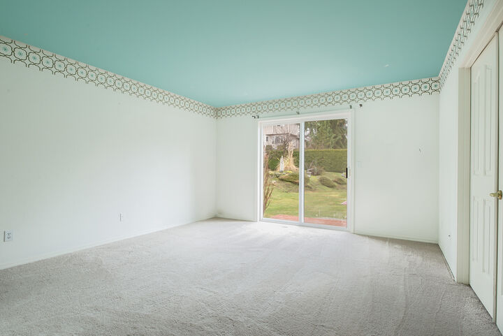 House for sale in Bothell 21122 49th Ave SE, Bothell, WA 98021