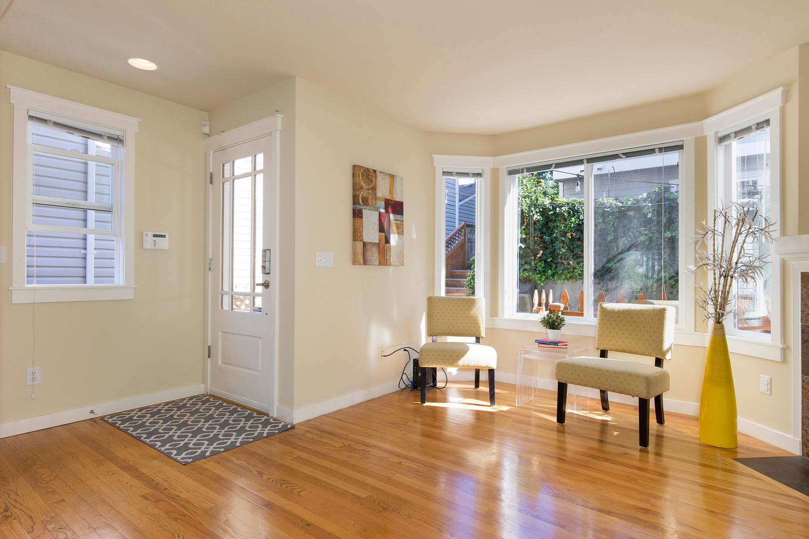 Property Photo: Living Room 162 A Florentia St  WA 98109 