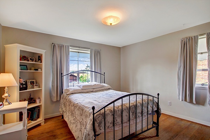 Property Photo: Bedrooms & bath 6502 29th Ave NE  WA 98115 