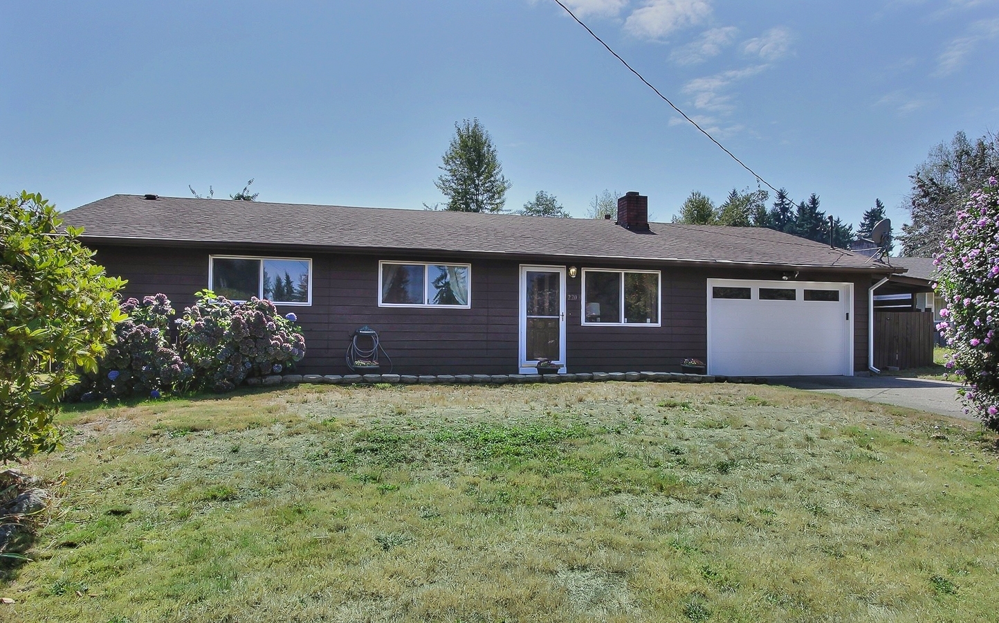 Property Photo: 2203 SW 342nd St WA 98023