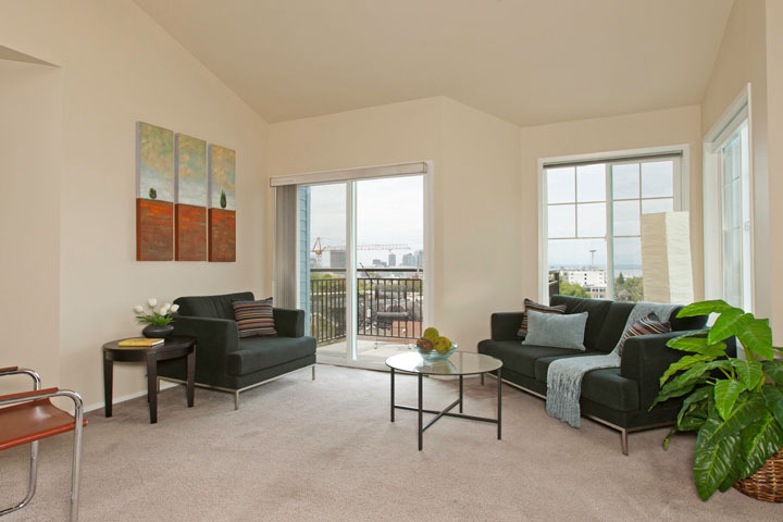 Property Photo: Living room 235 13th Ave E 403  WA 98102 