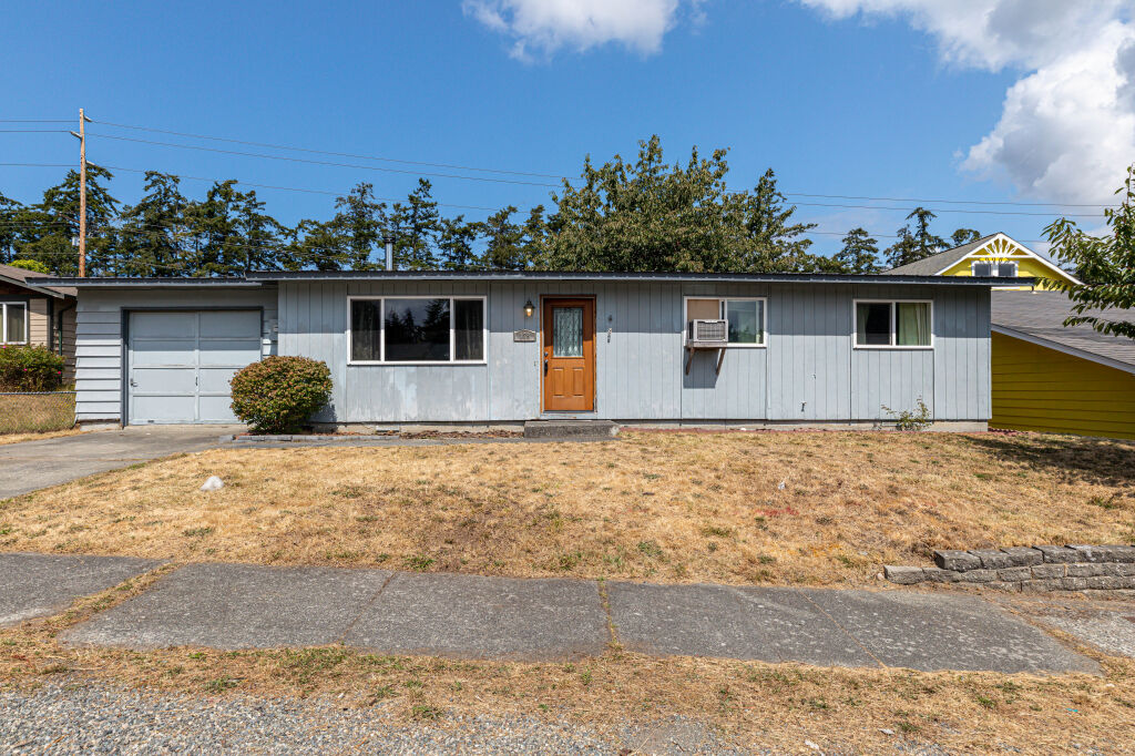 Property Photo:  176 NW Clipper Drive  WA 98277 