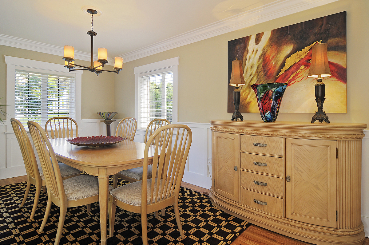 Property Photo: Living room/dining room/kitchen/family room 3047 13th Ave W  WA 98119 