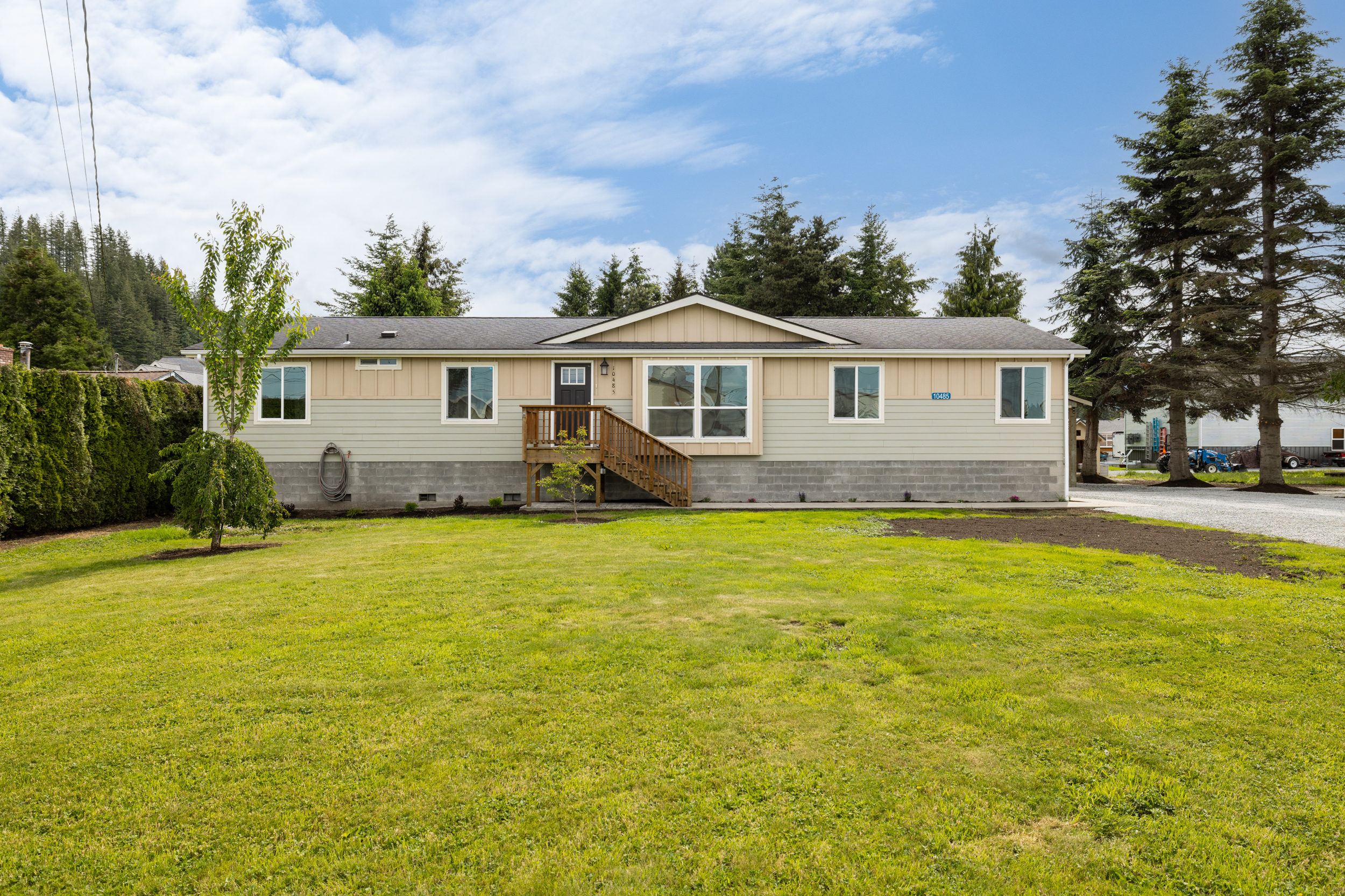 Property Photo: 10485 Gardner Rd 10485 Gardner Road  WA 98233 