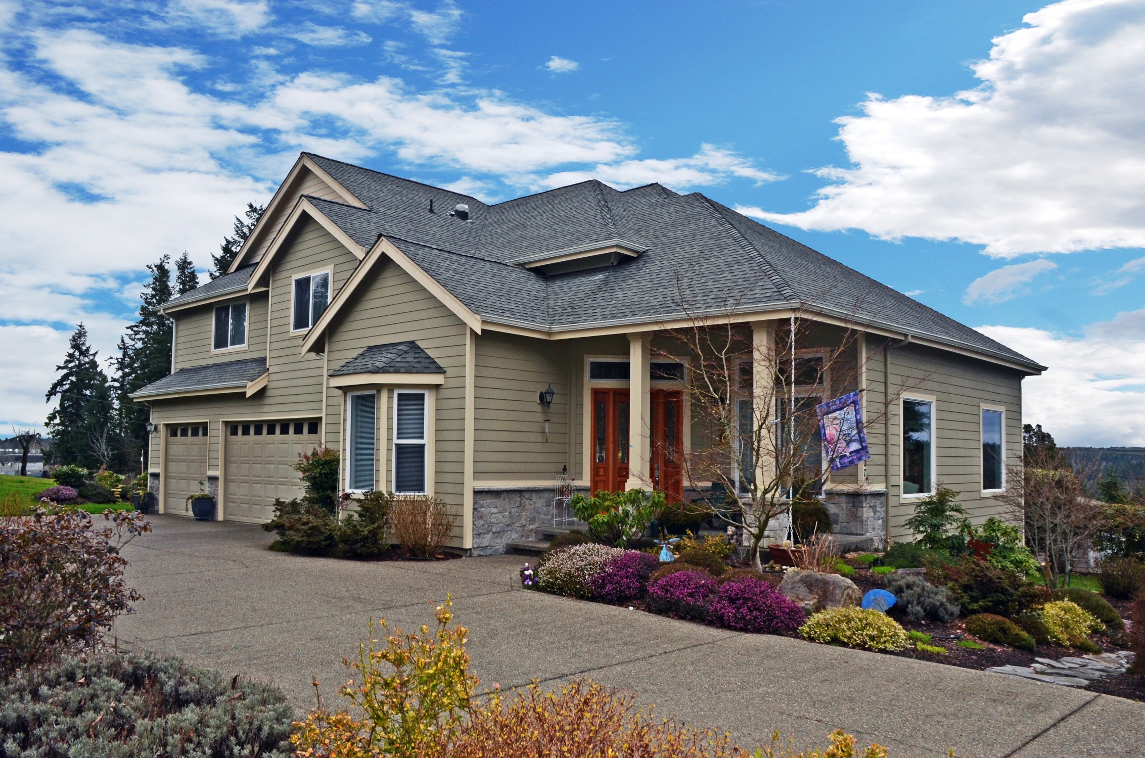 Property Photo: 5007 19th Street NW WA 98335
