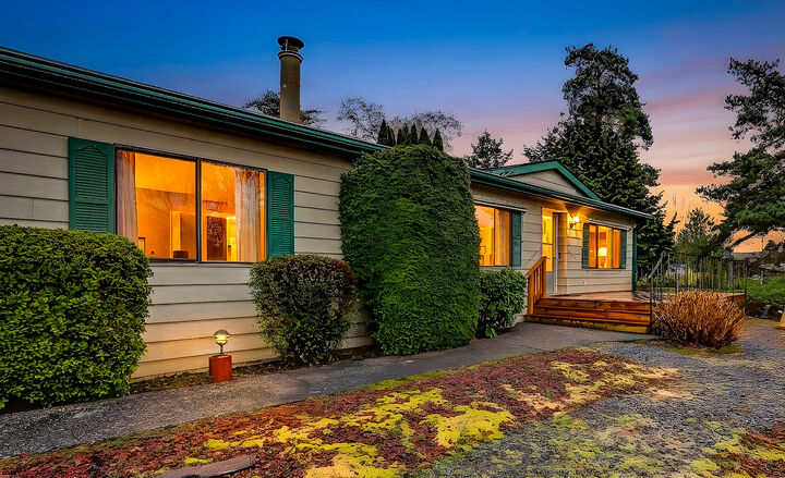 Property Photo: Home 23812 Lake Drive E WA 98021