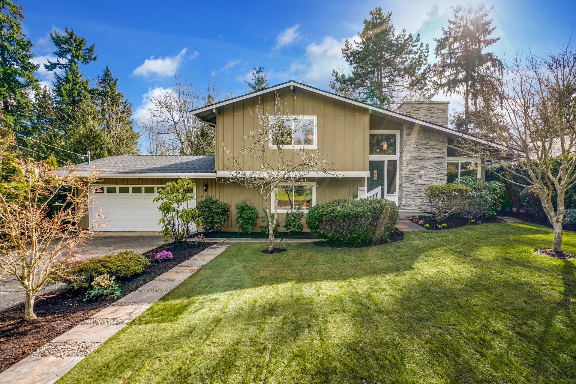 Property Photo: 16237 SE 31st Street WA 98008