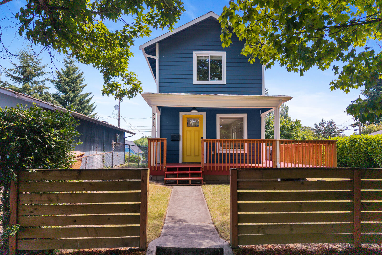 Property Photo:  2513 S Hosmer Street  WA 98405 