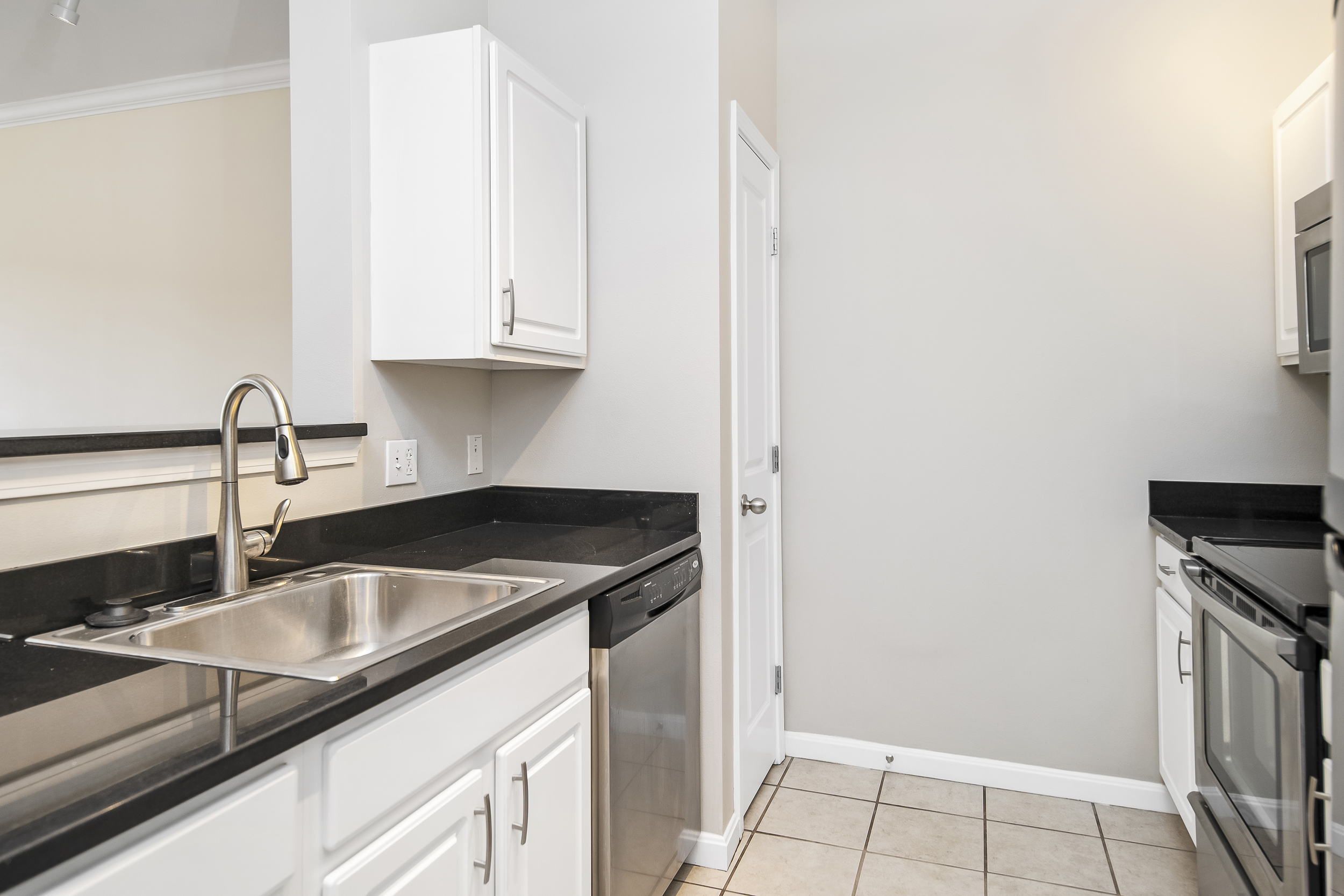 Property Photo:  1000 Providence Pl, Unit#411  RI 02903 