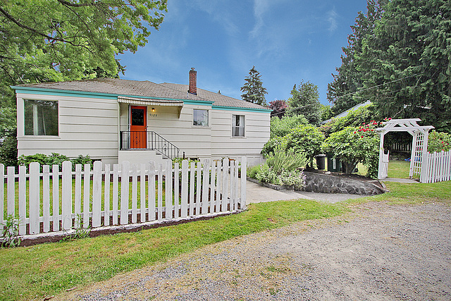 Property Photo: 9125 35th Ave NE WA 98115