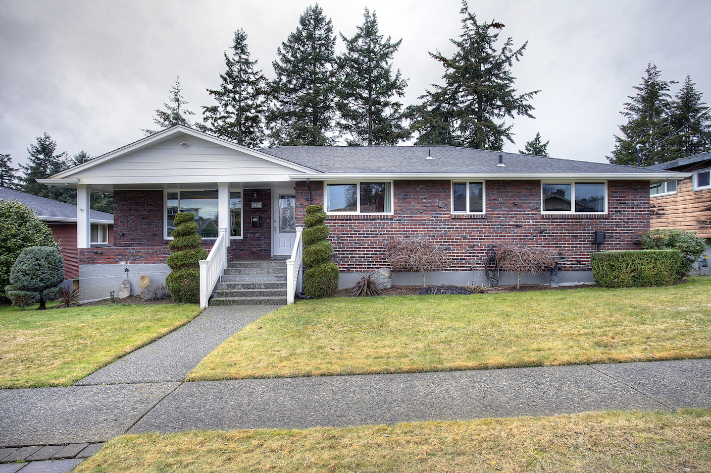 Property Photo:  6466 S M St  WA 98408 