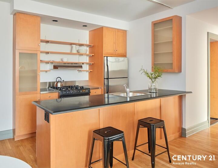 Property Photo:  125 Court Street Apt.  3si NY  11201 