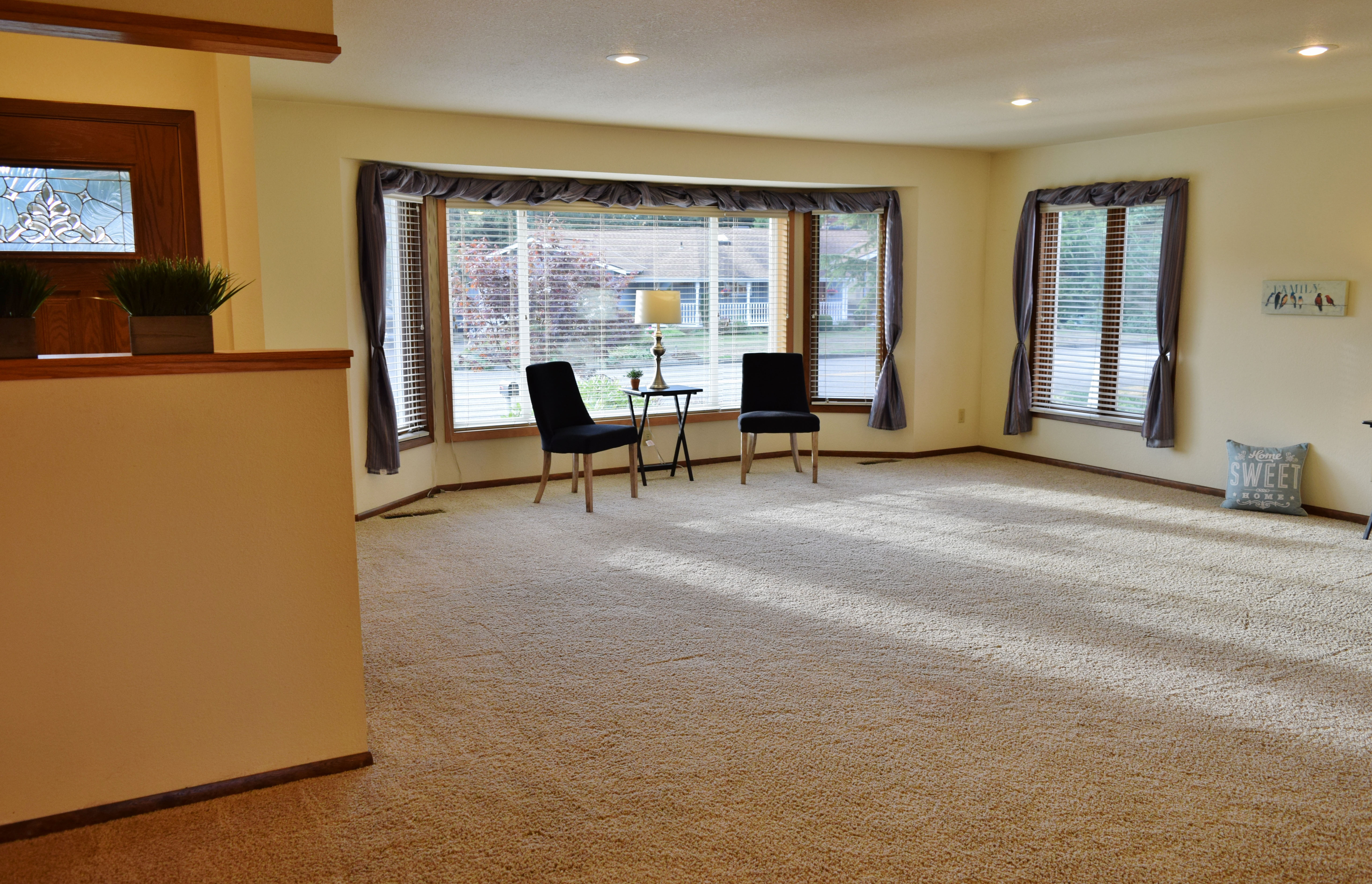 Property Photo: Living room 408 N 17th St WA 98264