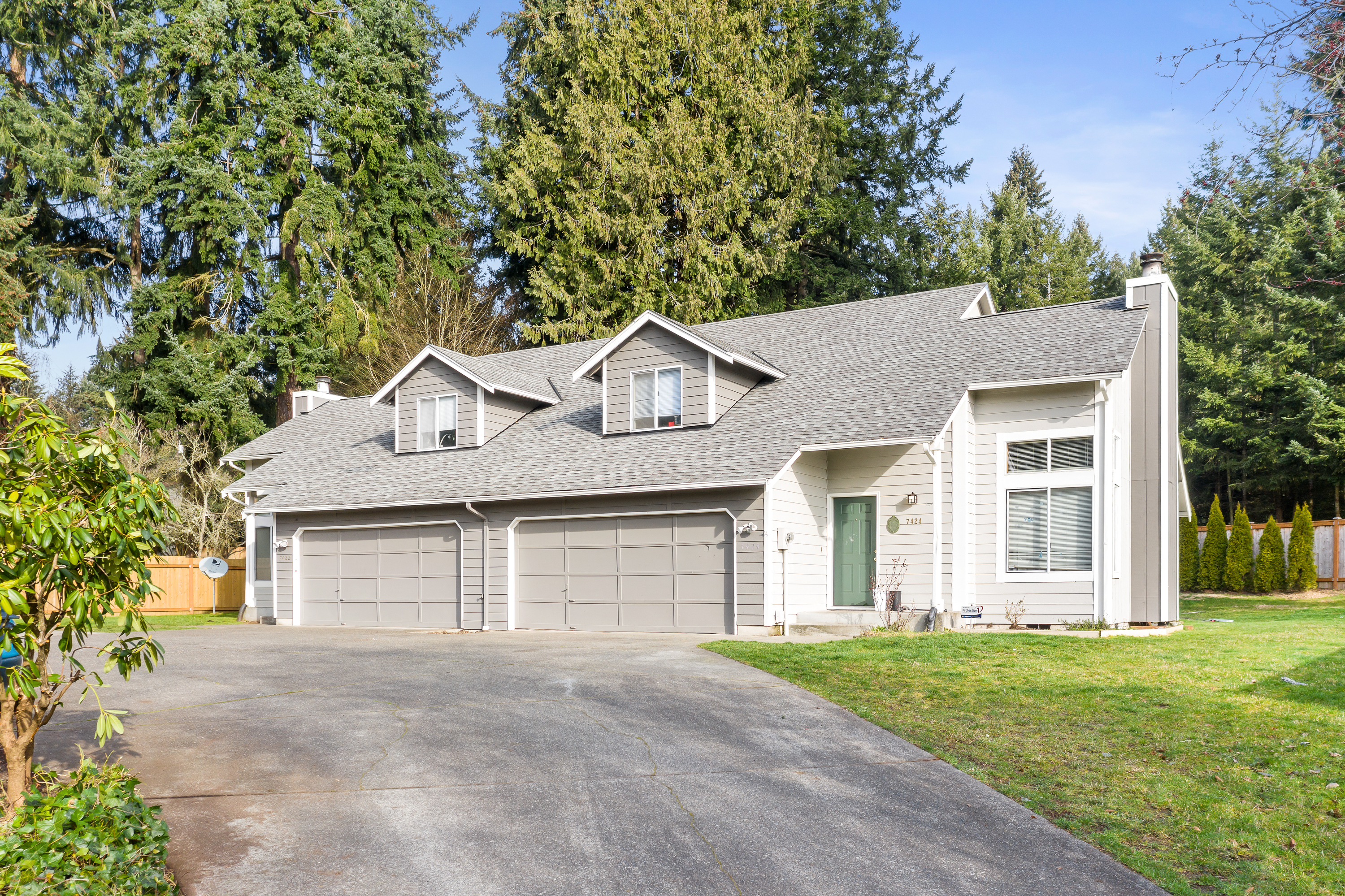 Property Photo:  7422 7424 63rd St Ct W  WA 98467 