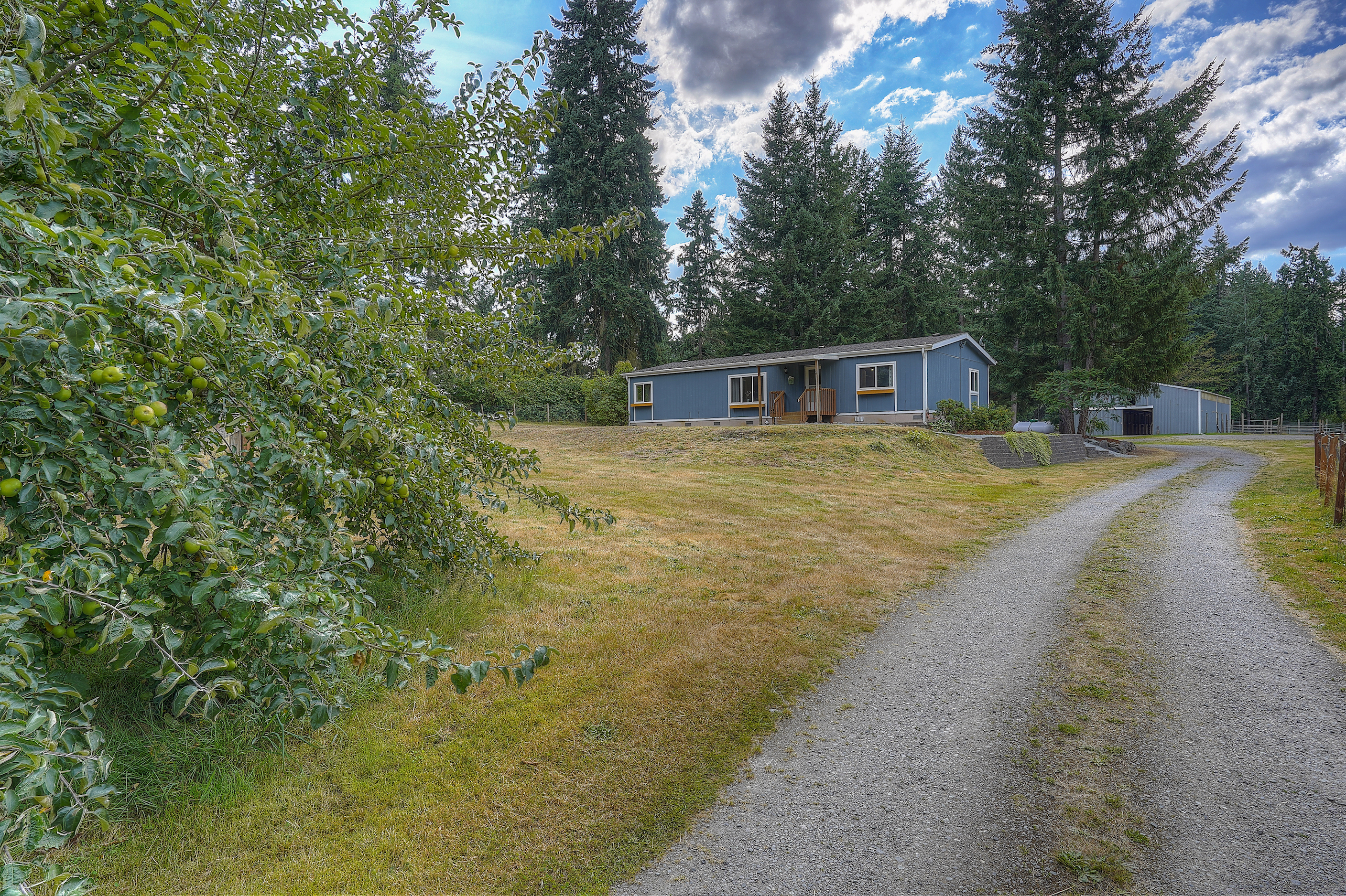 Property Photo:  27914 28th Ave E  WA 98387 