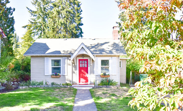 1228 NE 97th St  Seattle WA 98115 photo Front