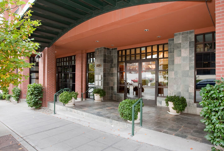 Property Photo:  123 Queen Anne Ave N 310  WA 98109 