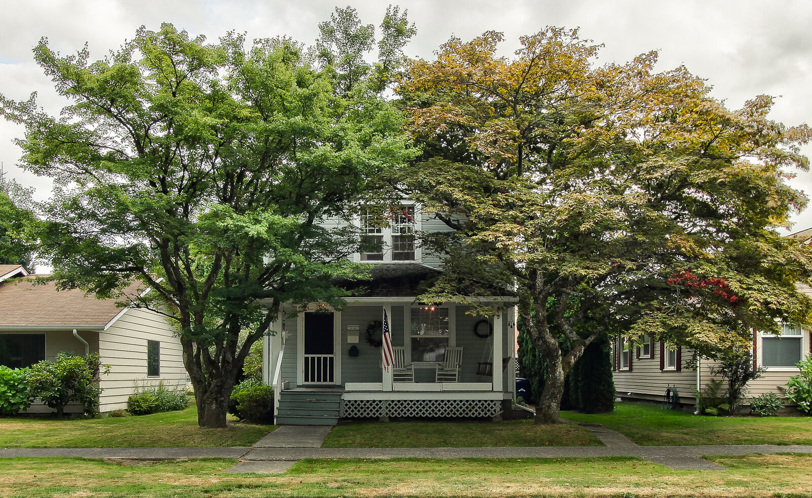 Property Photo: 319 Talcott St WA 98284