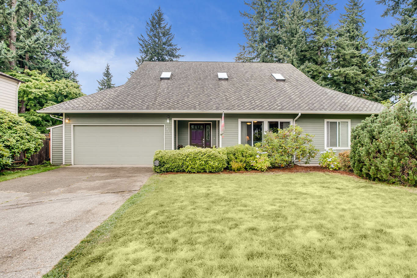Property Photo: 14501 SE Fairwood Blvd WA 98058