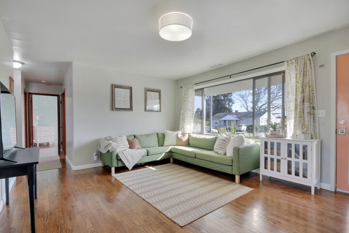 Property Photo: 6105 Wildaire Rd SW WA 98499