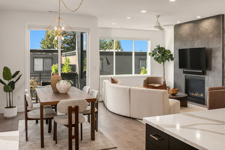 Property Photo: 733 4th Court S WA 98033