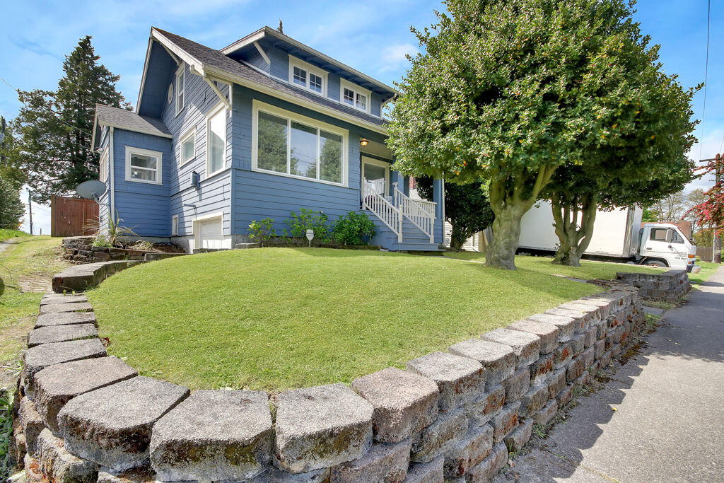 Property Photo: 1612 S 25th St WA 98405