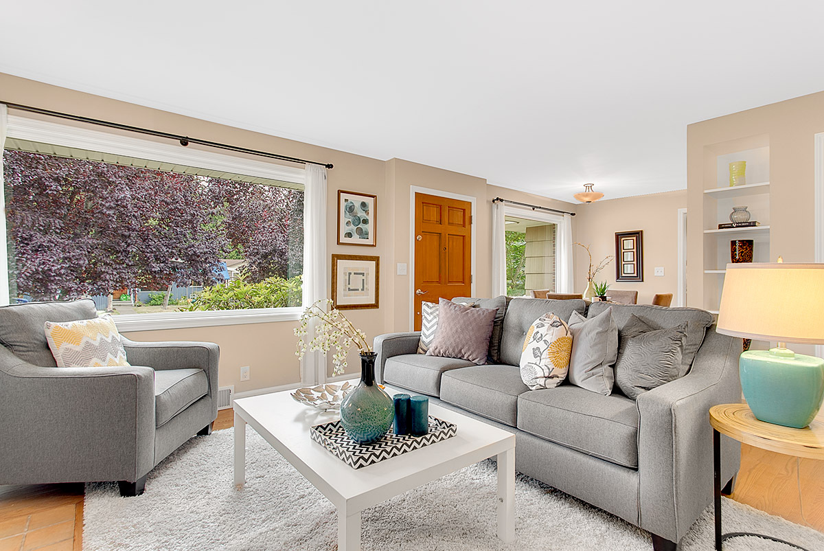 Property Photo: Living room 5007 SW Stevens St  WA 98116 