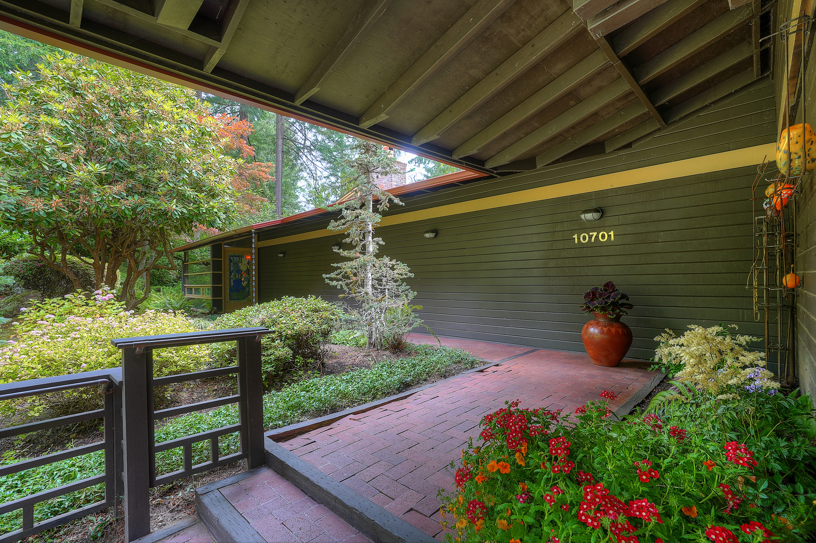 Property Photo:  10701 Rembert Ct SW  WA 98498 