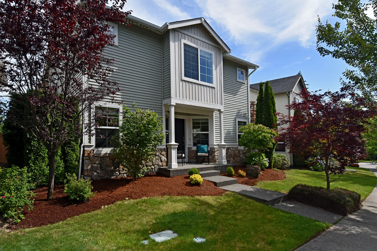 Property Photo:  34306 SE Carmichael St  WA 98065 