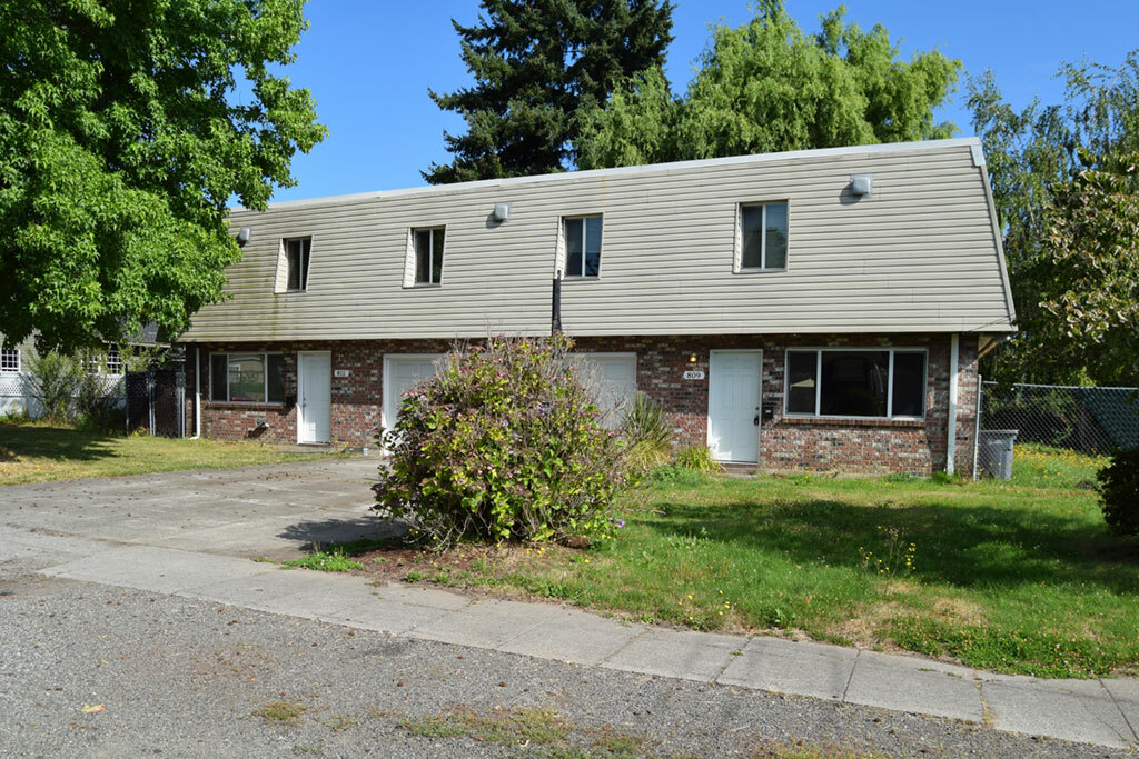 Property Photo: Exterior 809 7th Ave NW  WA 98374 