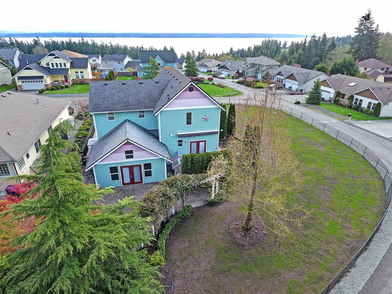Property Photo:  1188 Central Dr  WA 98282 