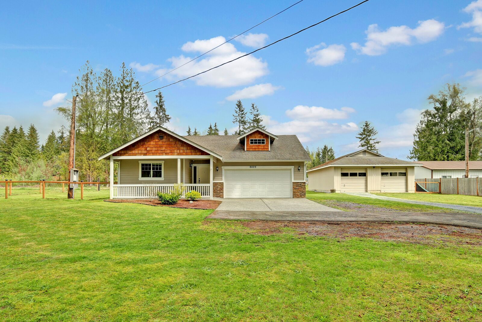 Property Photo:  8625 105th Ave NE  WA 98258 