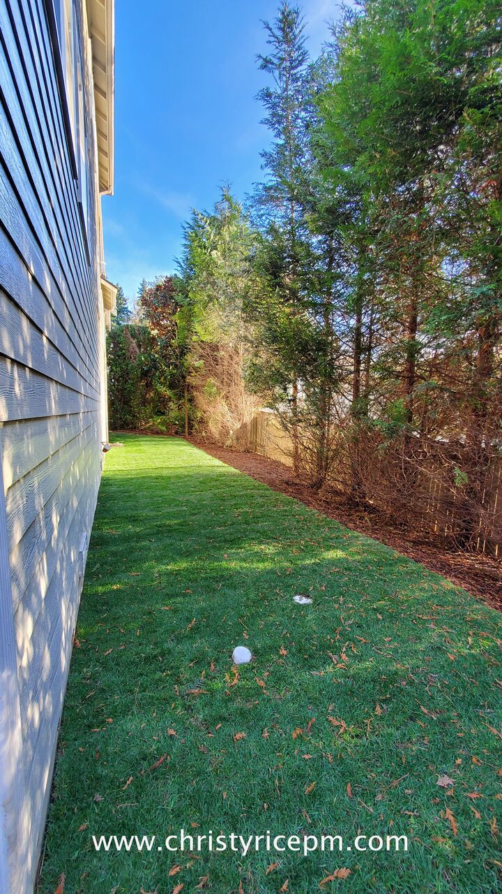 Property Photo:  485 150th Place NE  WA 98007 