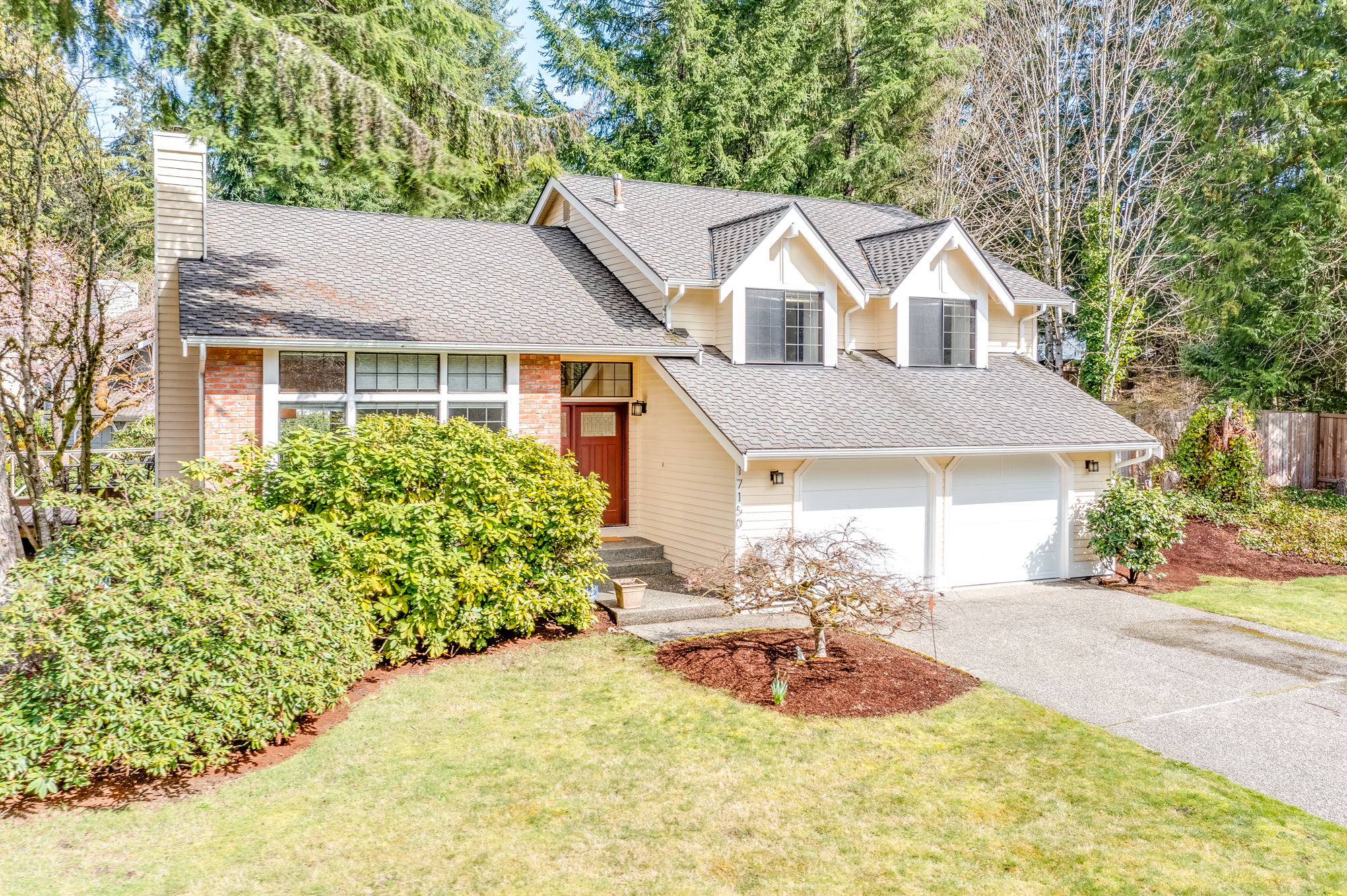 Property Photo: 17150 NE 140th Court WA 98052