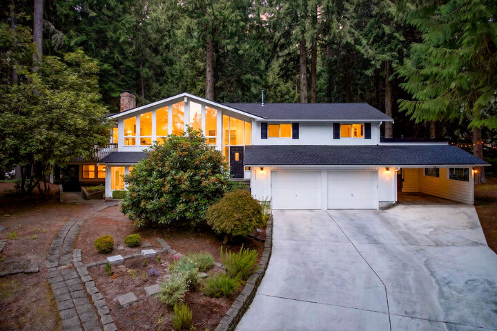 Property Photo:  16224  195th Place NE  WA 98077 