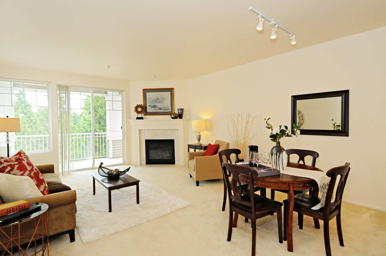 Property Photo: Living & dining room 2220 132nd Ave SE A204  WA 98005 