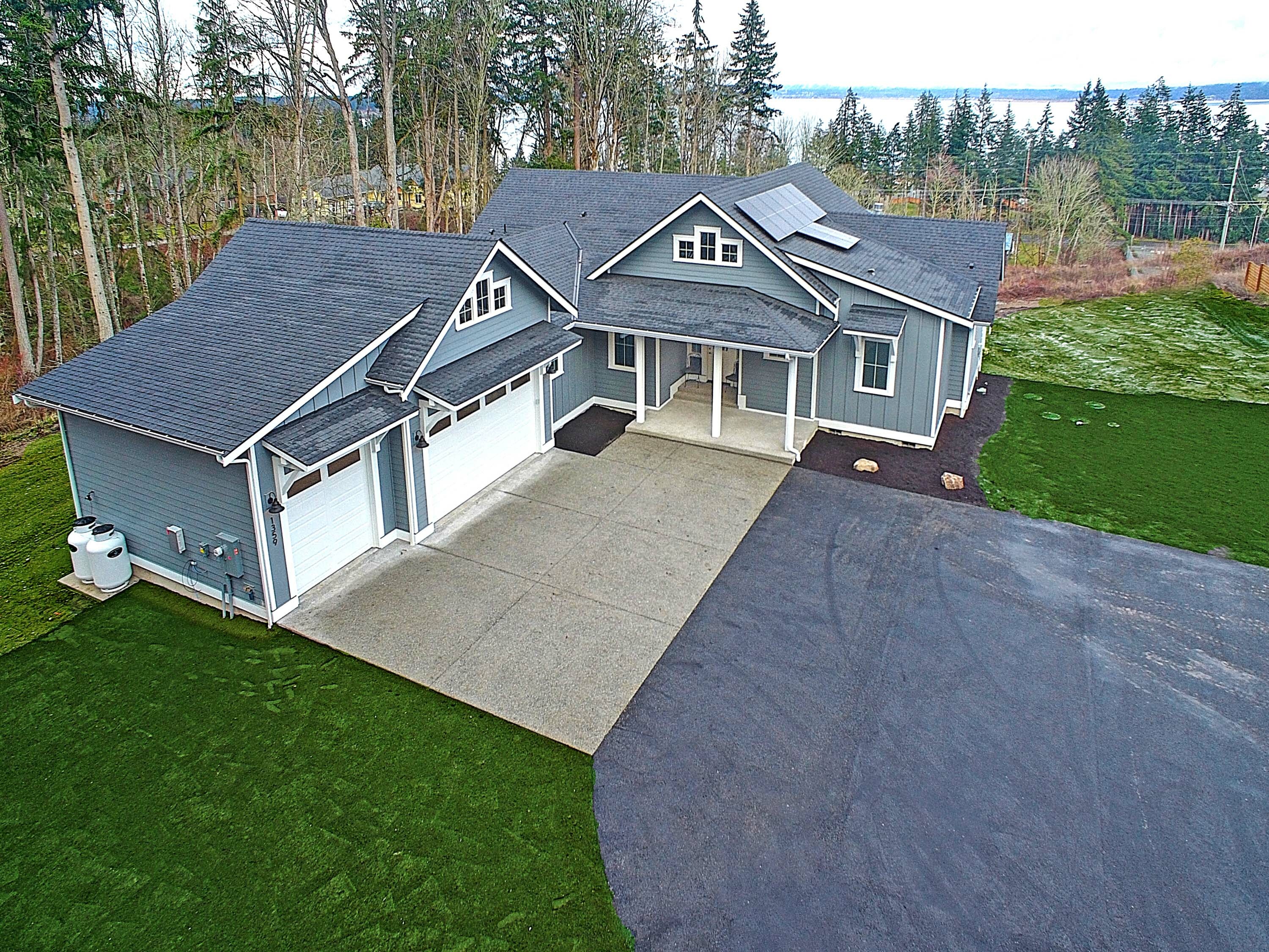 Property Photo:  1359 Village Heights Place  WA 98282 