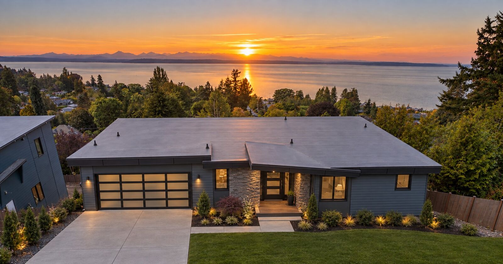 Property Photo: 19122 94th Avenue W WA 98020