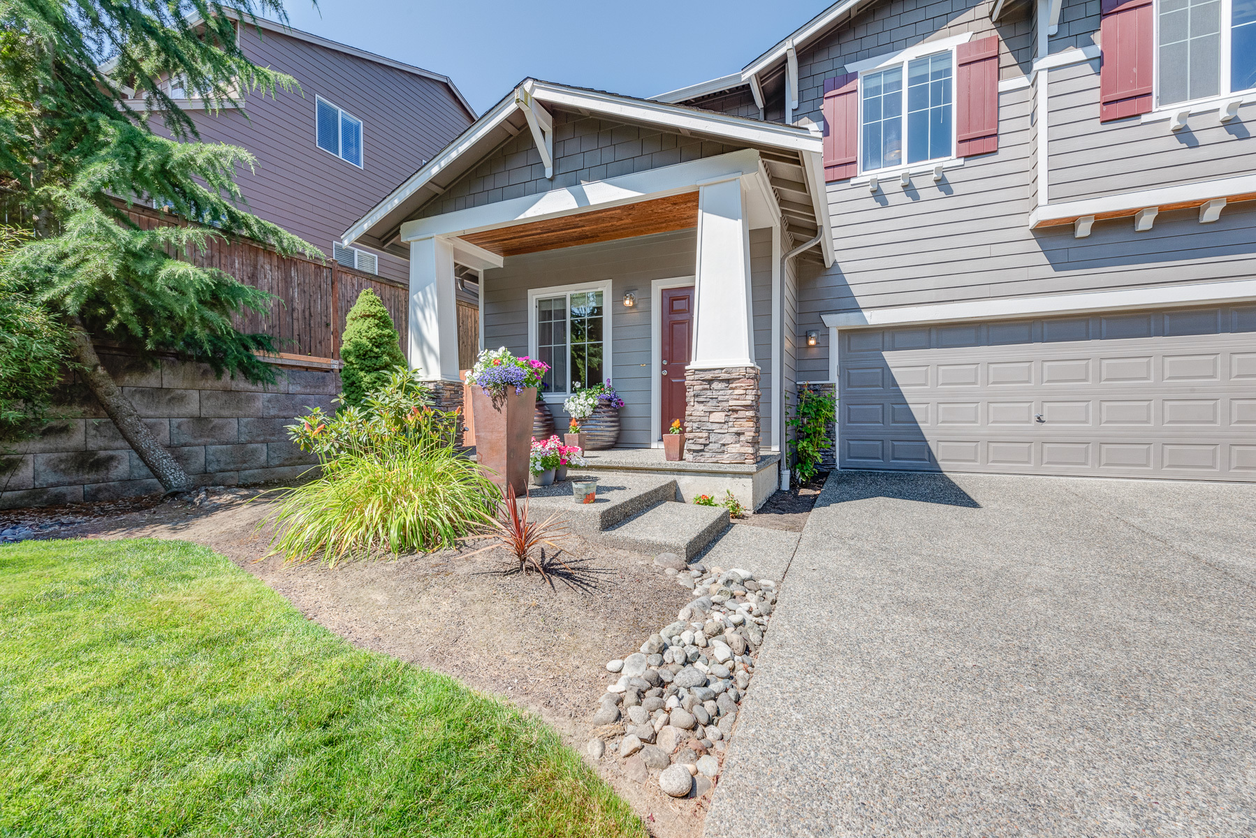 Property Photo:  7614 87th St NE  WA 98270 