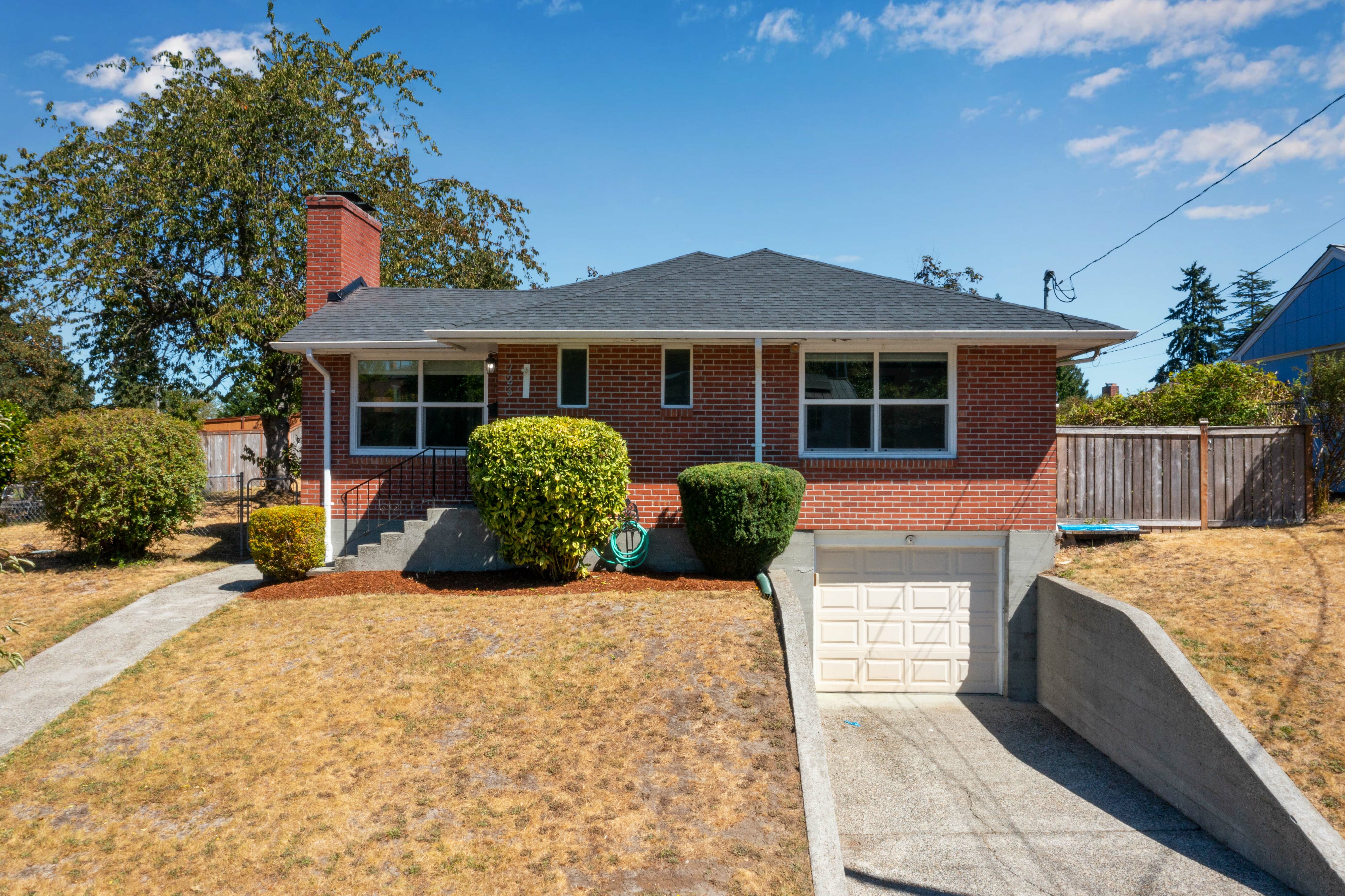 Property Photo:  723 S Tyler St  WA 98405 