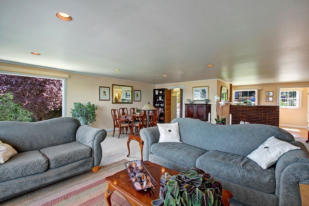 Property Photo: Living room 10826 Auburn Ave S  WA 98178 