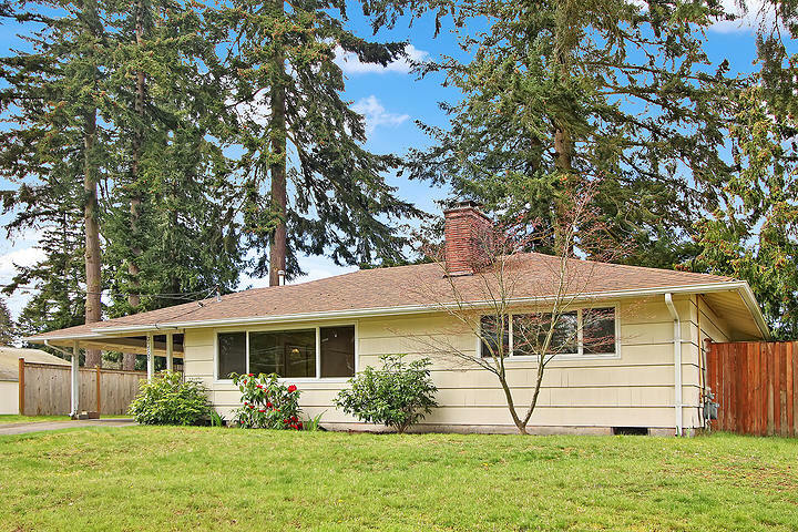 Property Photo:  21708 50th Place W  WA 98043 